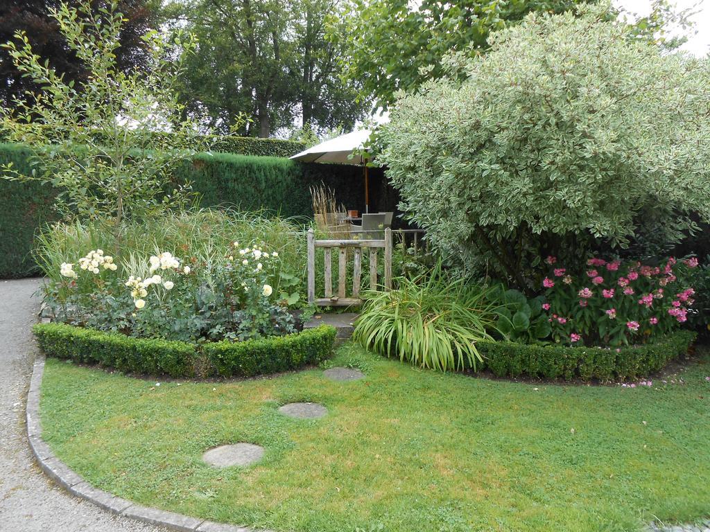 Le Bien-Aller Des Perets Hotel Saint-Hubert Eksteriør billede
