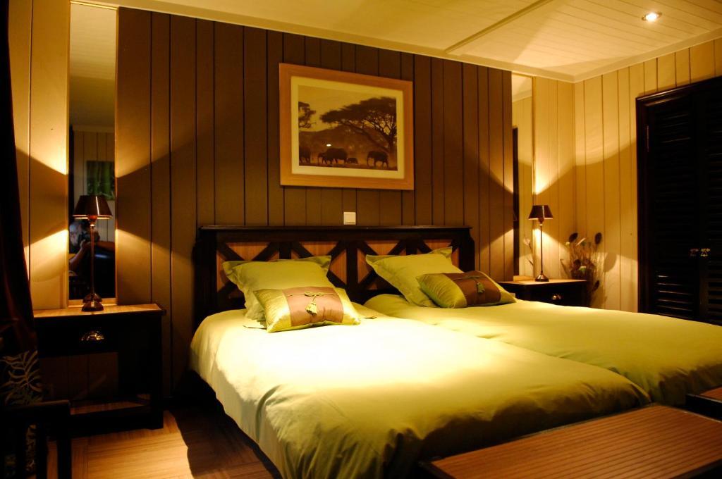Le Bien-Aller Des Perets Hotel Saint-Hubert Værelse billede