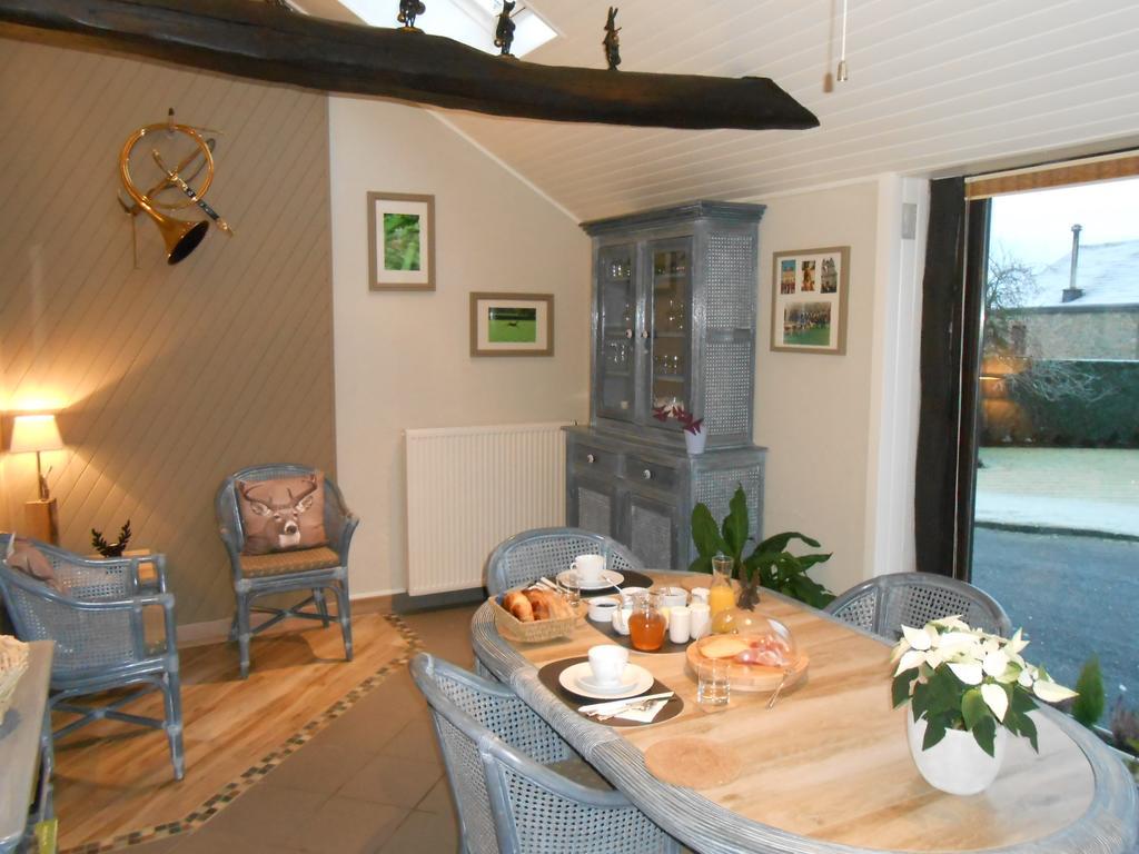 Le Bien-Aller Des Perets Hotel Saint-Hubert Eksteriør billede